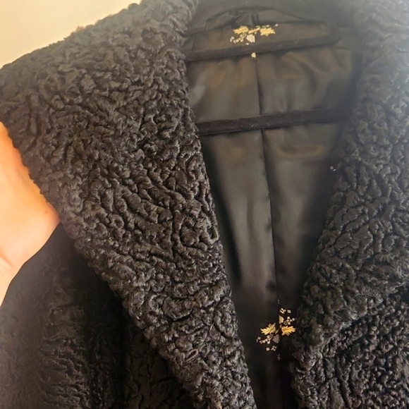 Vintage 90s pristine vintage fur/ coat with ornate collar - Picture 9 of 11